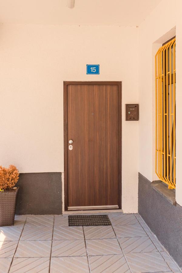 Downtown Apartment Travnik Luaran gambar