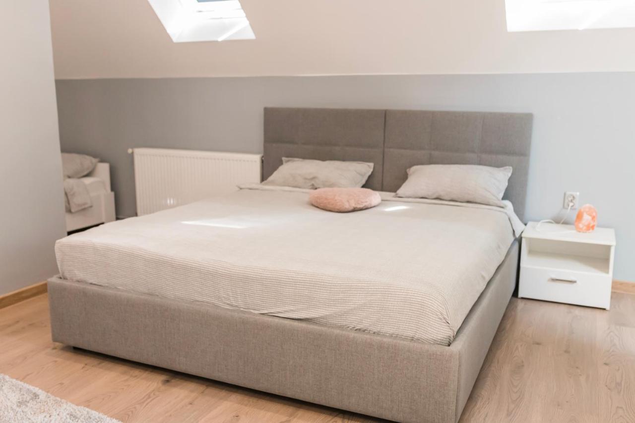 Downtown Apartment Travnik Luaran gambar