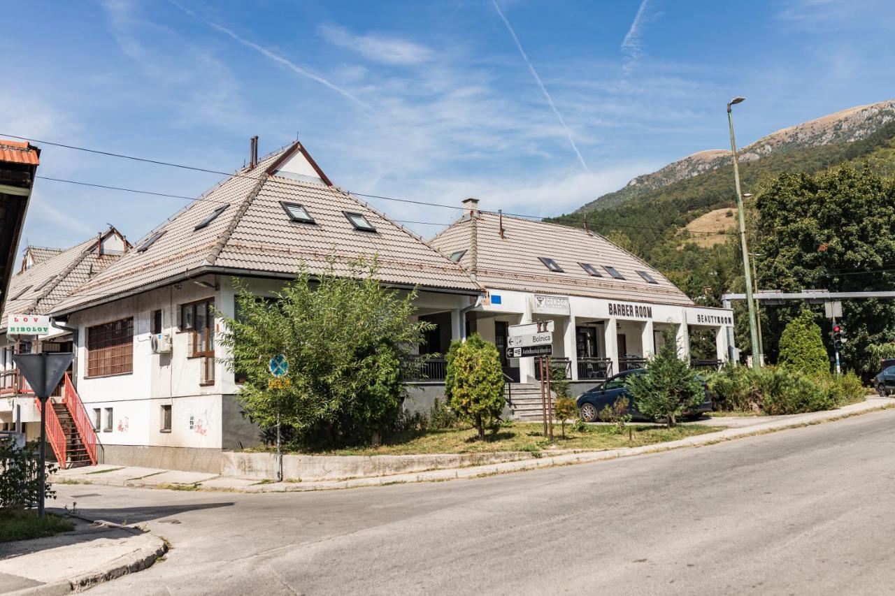 Downtown Apartment Travnik Luaran gambar