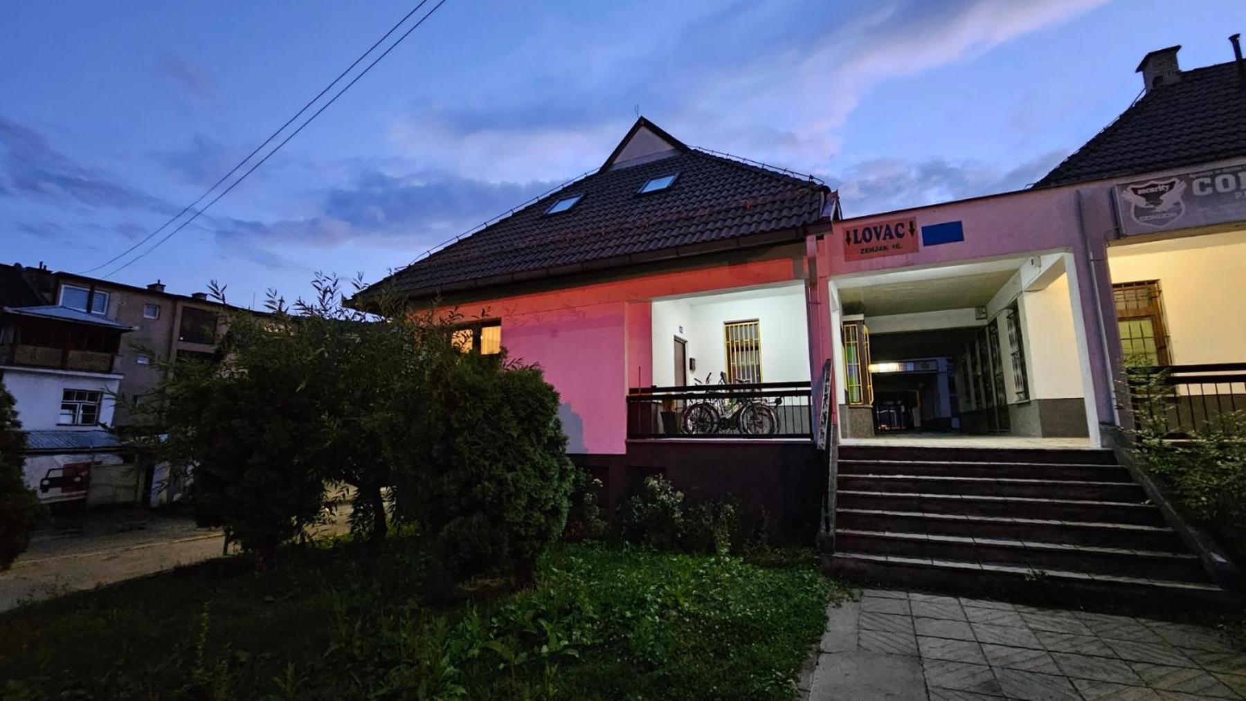 Downtown Apartment Travnik Luaran gambar
